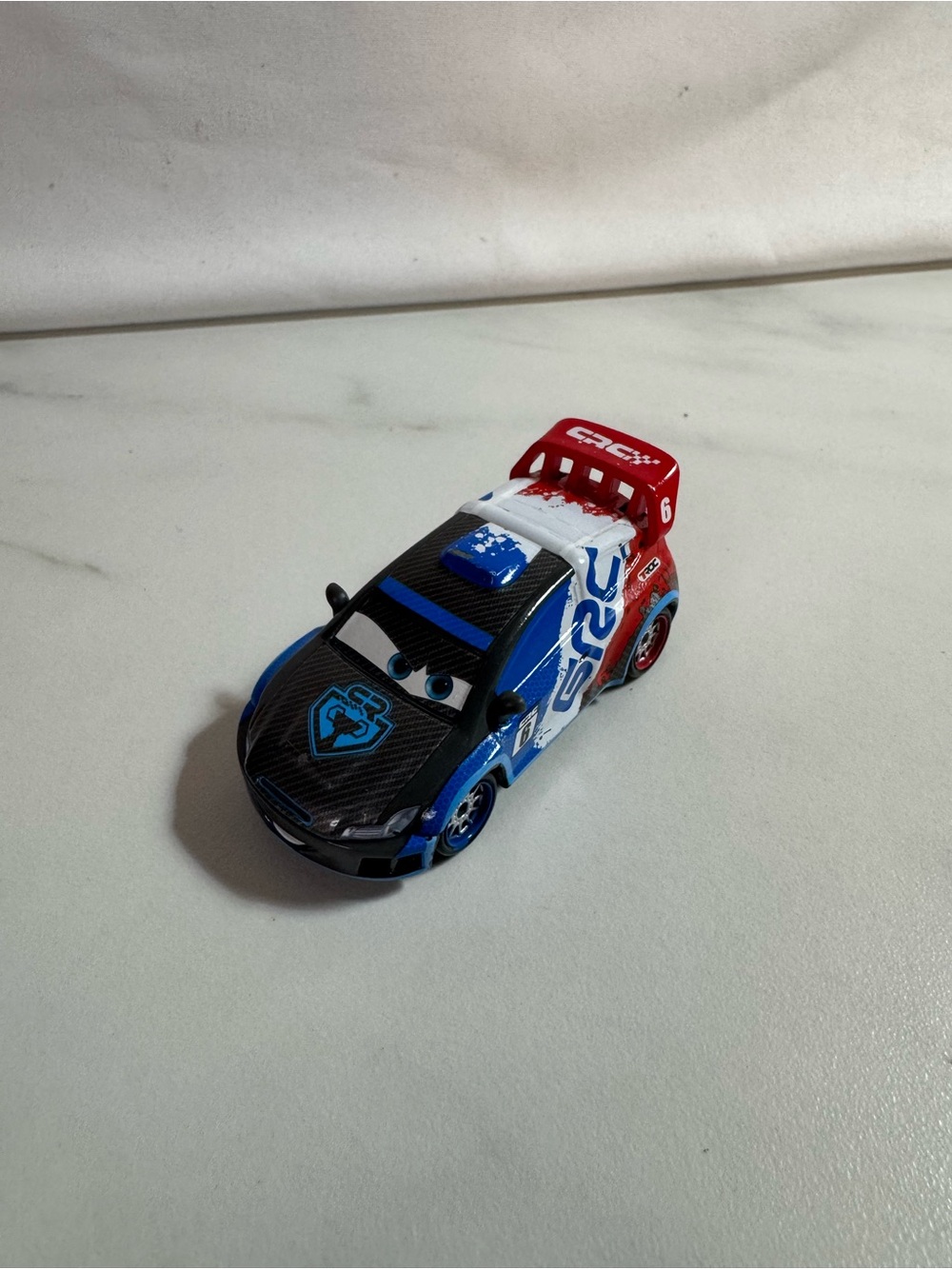 Disney Pixar Cars Carbon Racers Raoul CaRoule #6 GRC Diecast Loose
